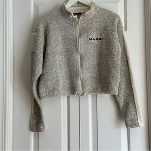 Exist Sports line Girls knit top Sz Large-XL EUC Maine Logo Grey & White